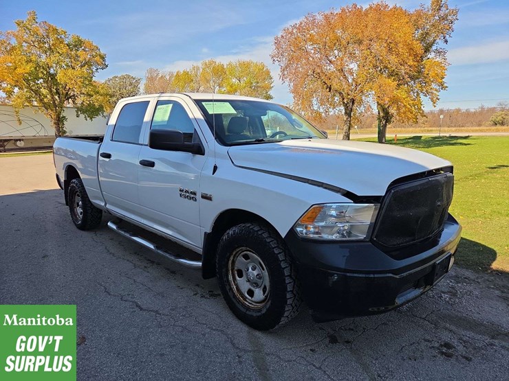 2015-dodge-1500-image-2