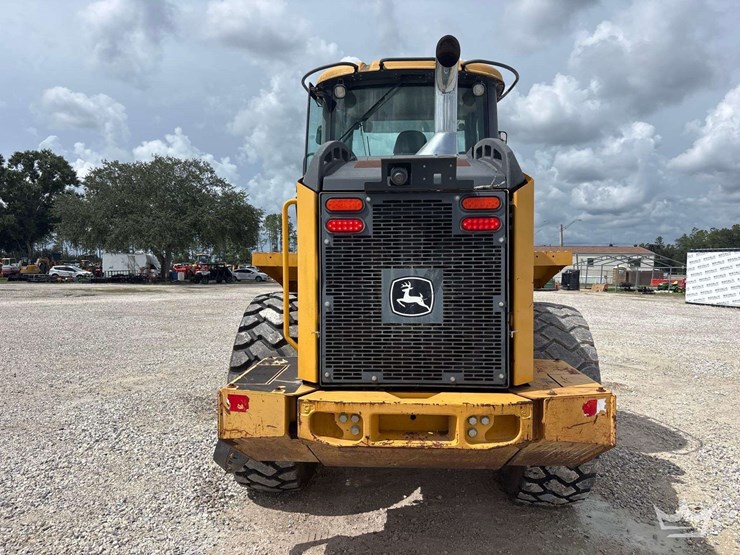 2017-deere-524k-image-39