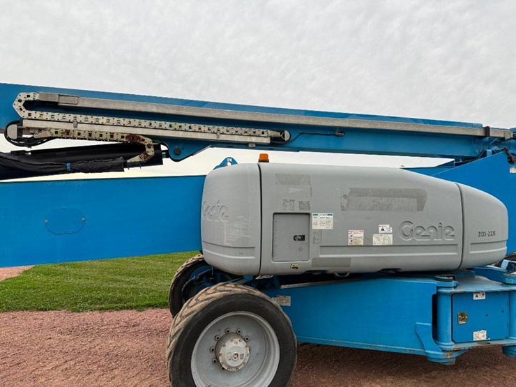 genie-zx135/70-image-37