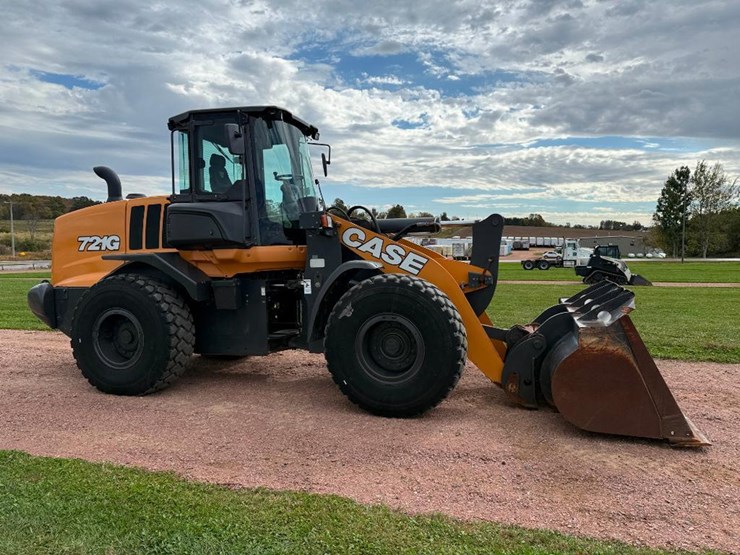 2019-case-721g-image-3