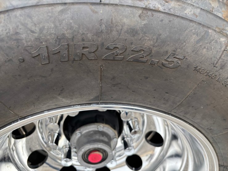 2025-axle-end-dump-image-82