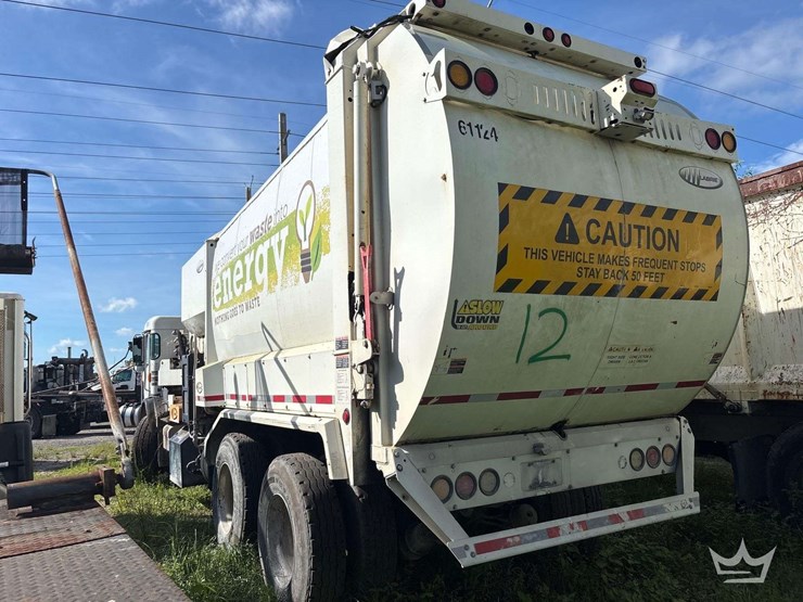 2019-peterbilt-520-image-4