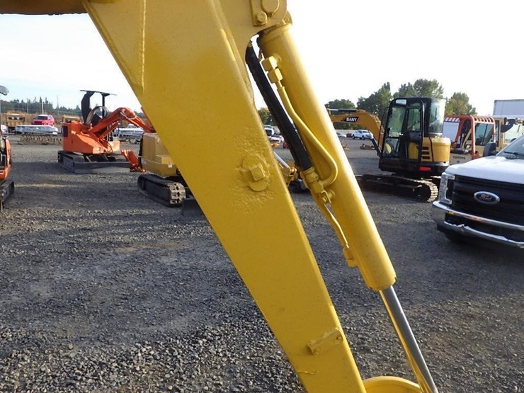 komatsu-pc35mr-1-image-28