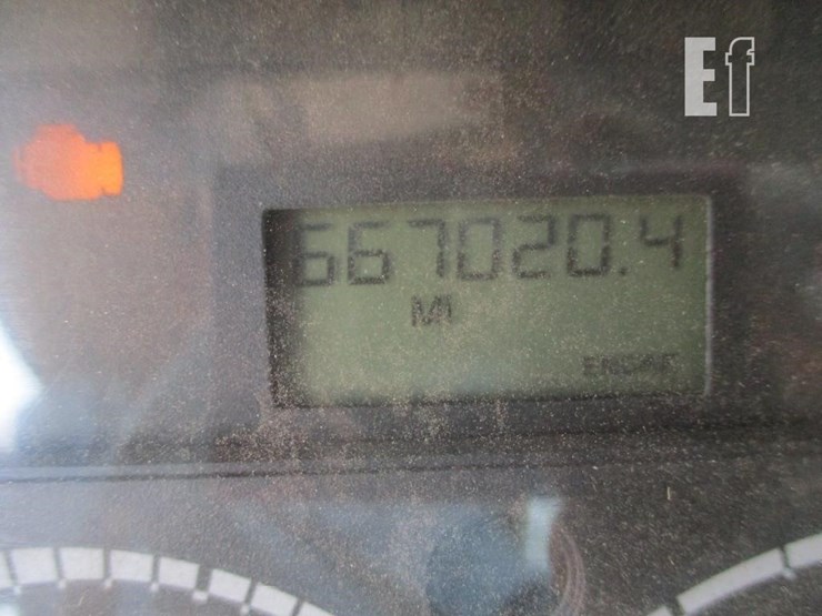 2012-freightliner-cascadia-113-image-23