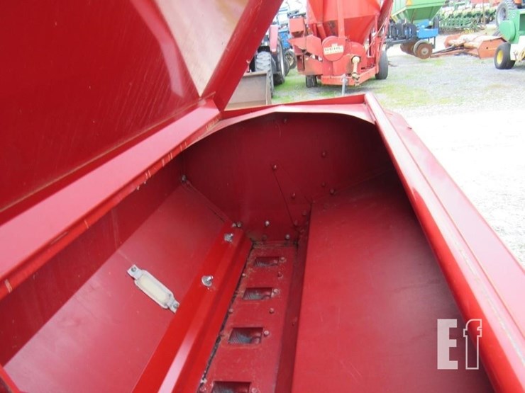 case-ih-5100-image-15