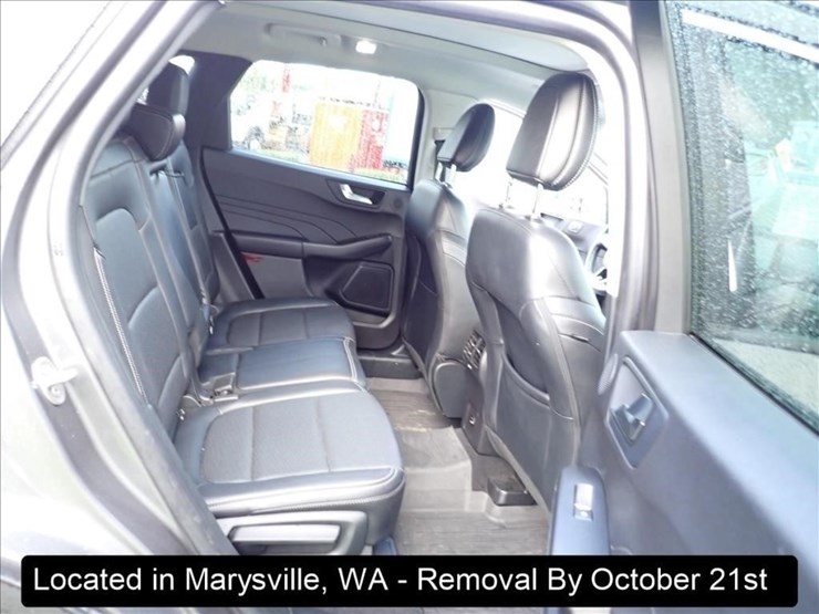2021-ford-escape-image-8