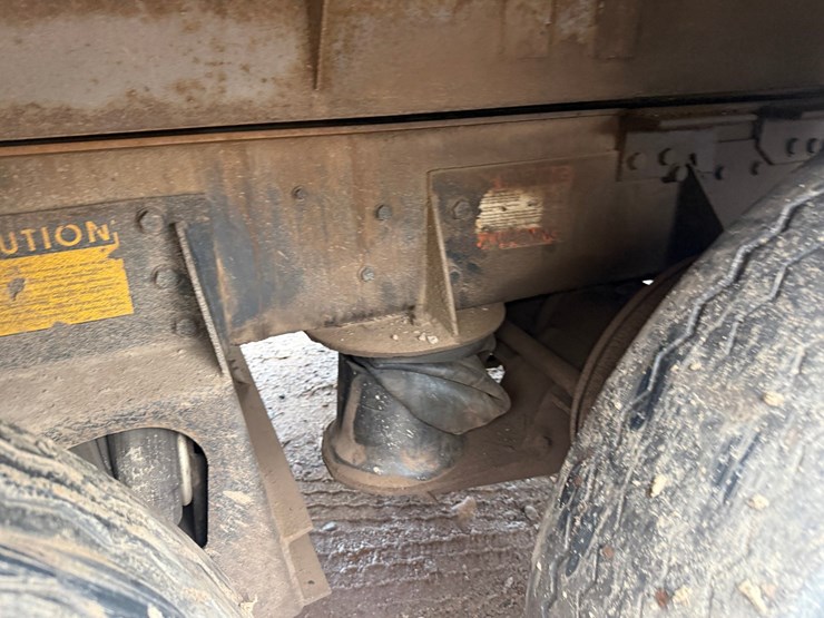 1992-ford-l9000-image-24