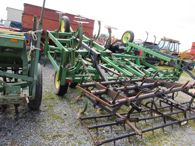 john-deere-1010-image-4