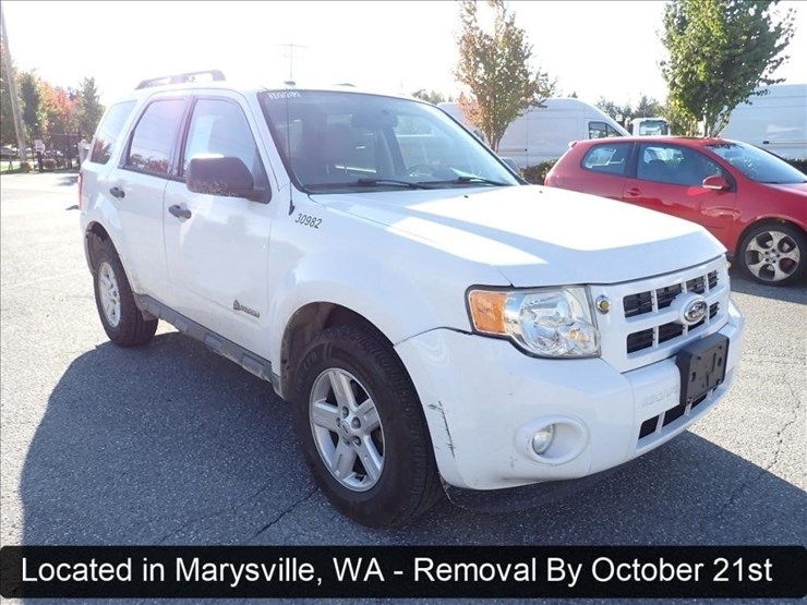 2010-ford-escape-image-21