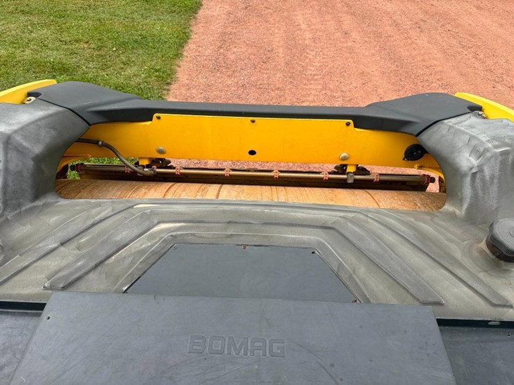 2017-bomag-bw191ad-5-image-36