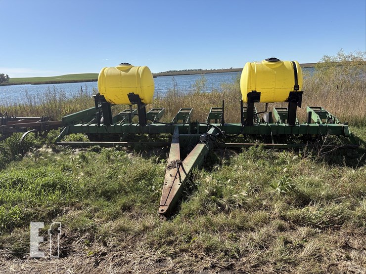 john-deere-7000-image-2