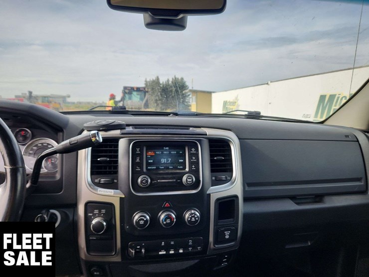 2016-ram-2500-slt-image-13