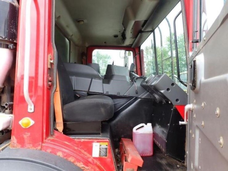 2017-mack-mru613-image-24