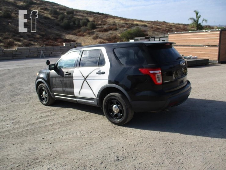 2014-ford-explorer-image-4