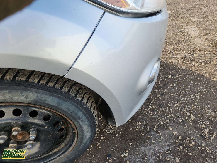 2012-ford-focus-se-image-31