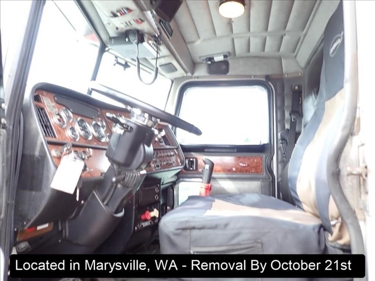 2005-peterbilt-379-image-71