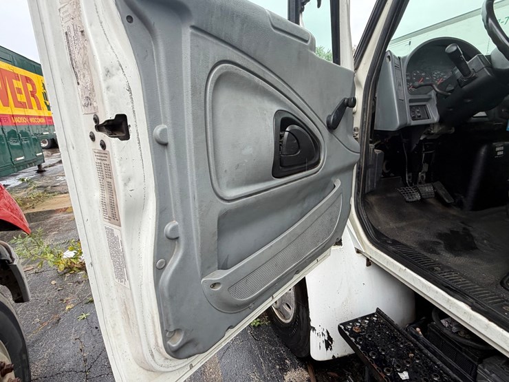 international-durastar-4400-image-37