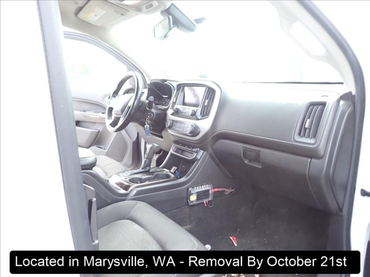 2017-gmc-canyon-image-2