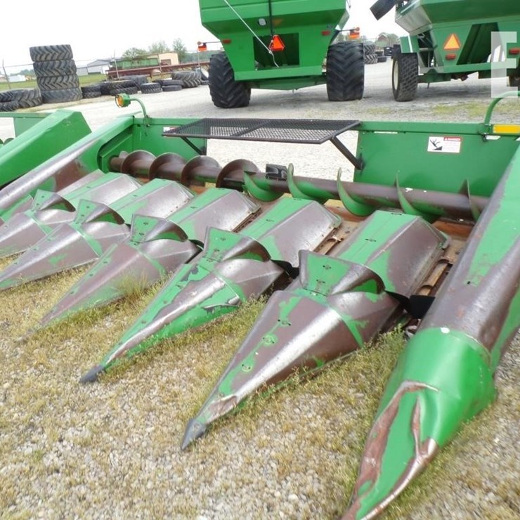 1982 JOHN DEERE 643