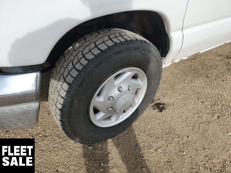 2003-ford-cargo-image-17