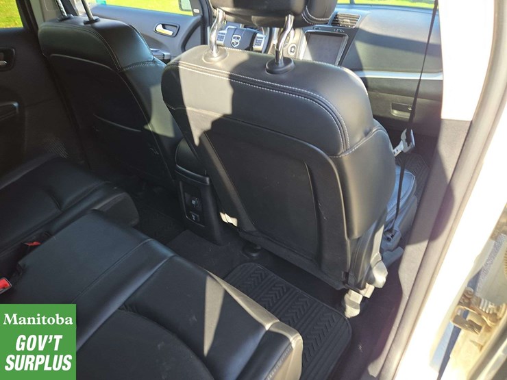 2014-dodge-journey-image-25