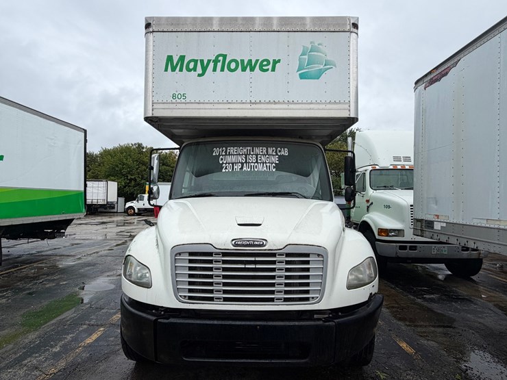 #1666-•-2012-freightliner-moving-box-truck-image-8