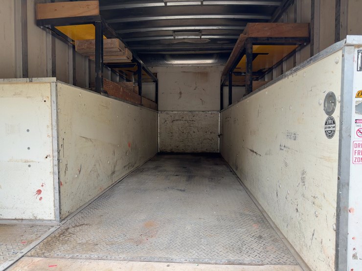 2016-ford-f550-xl-image-21