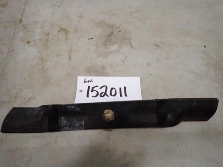 qty-of-2-17.5"-lawn-mower-blades-image-2