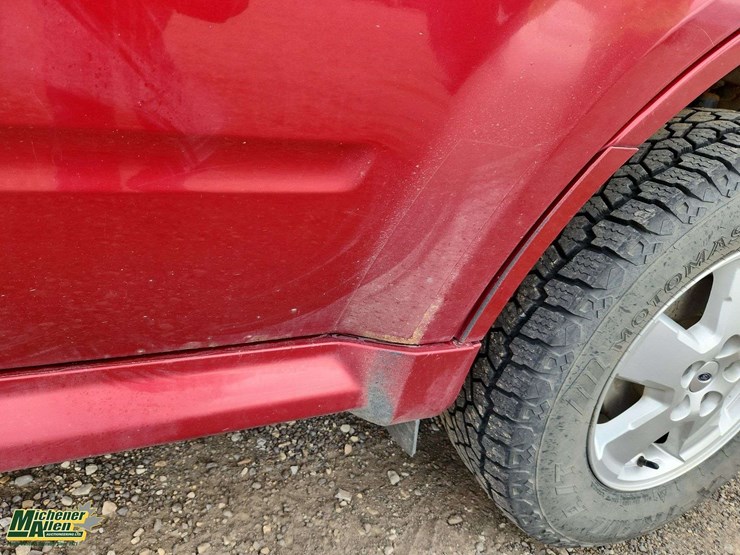 2012-ford-escape-xlt-image-42