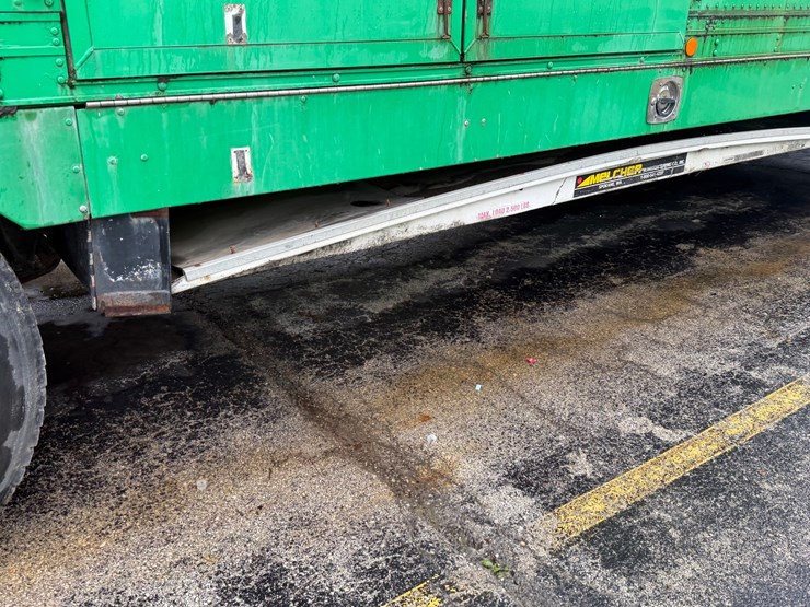 #1666-•-2012-freightliner-moving-box-truck-image-52