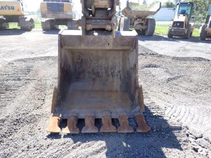 2014-deere-350g-lc-image-23