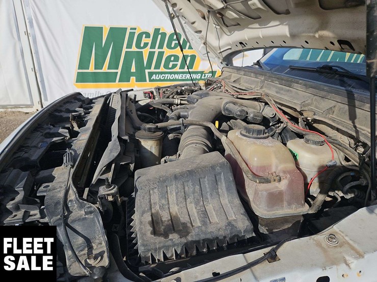 2015-ford-f550-image-27
