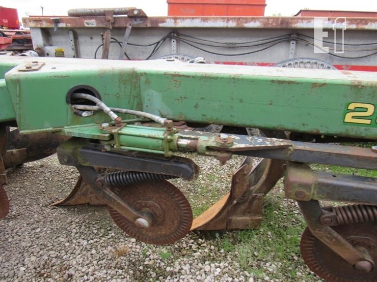 john-deere-2800-image-10