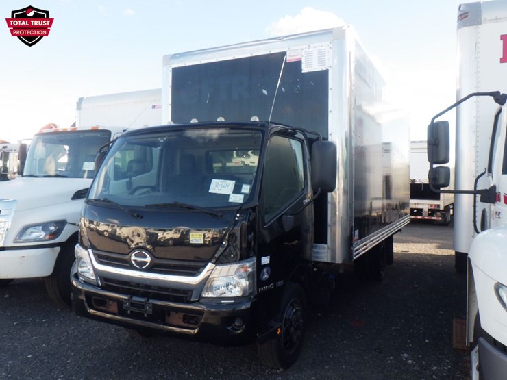 2020-hino-195-image-1