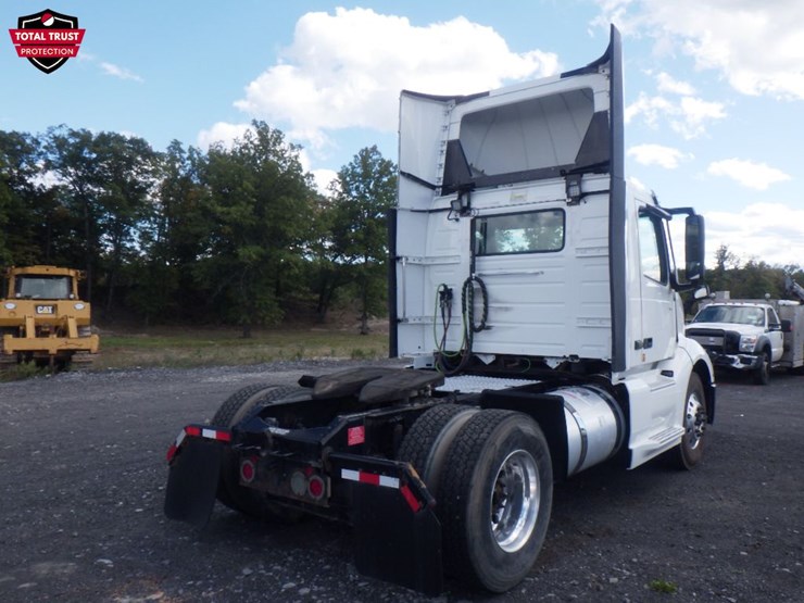 2019-volvo-vnr300-image-6