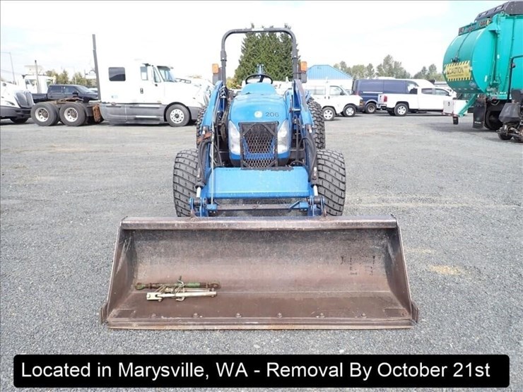 2009-new-holland-t2420-image-22