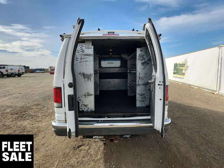 2003-ford-cargo-image-22