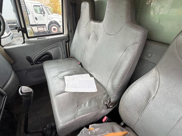 international-durastar-4400-image-40