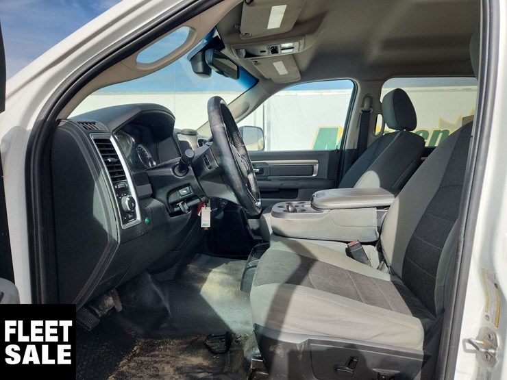 2016-ram-2500-slt-image-14