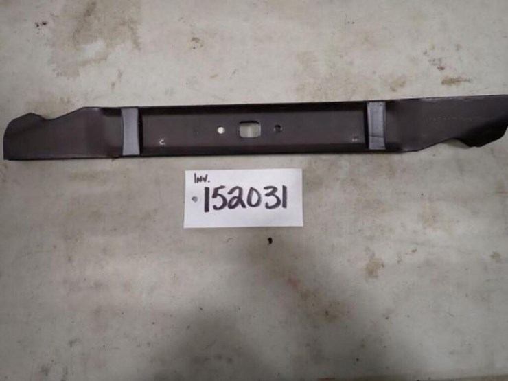 qty-of-4-22"-lawn-mower-blades-image-3