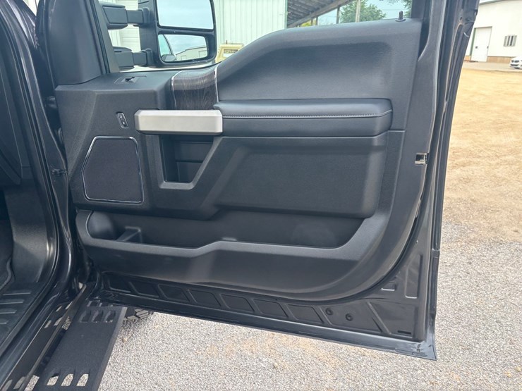 2020-ford-f350-image-56