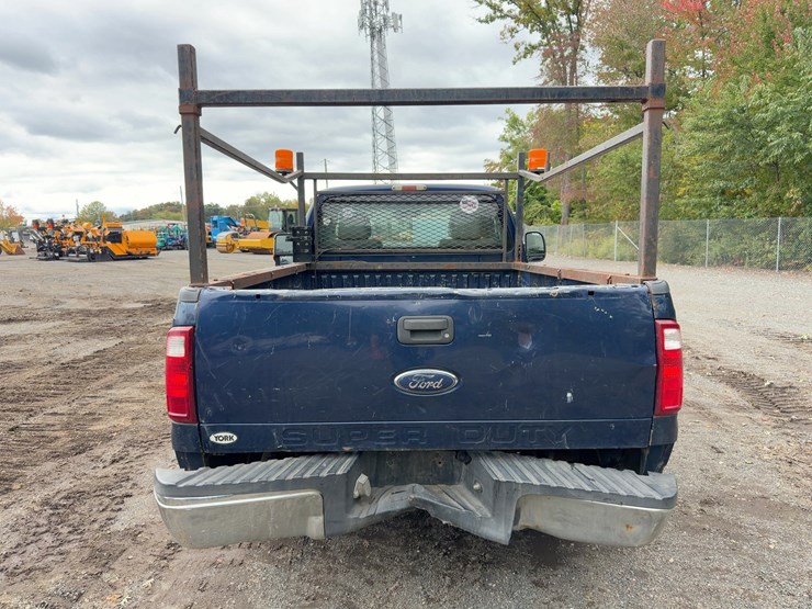 2012-ford-f350-xl-image-4