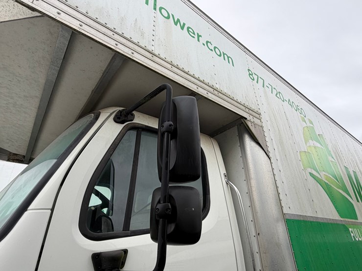 #1666-•-2012-freightliner-moving-box-truck-image-12