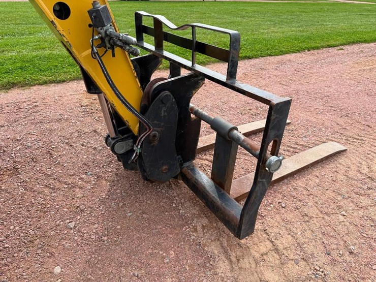 2007-caterpillar-tl943-image-19