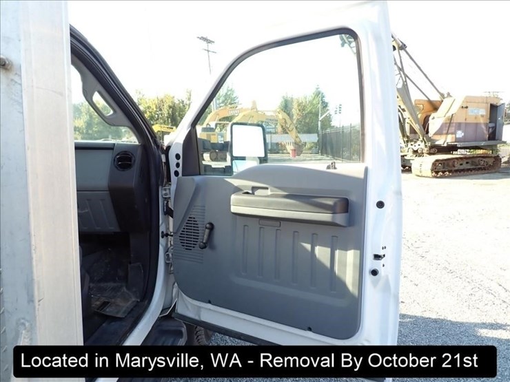 2011-ford-f550-image-11