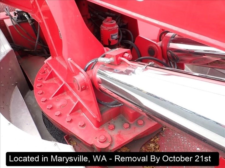 2005-peterbilt-379-image-25