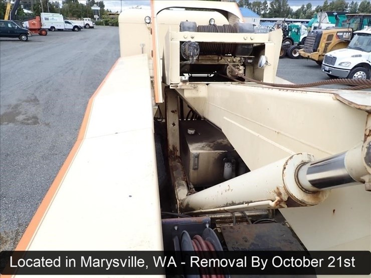 1993-peterbilt-378-image-32