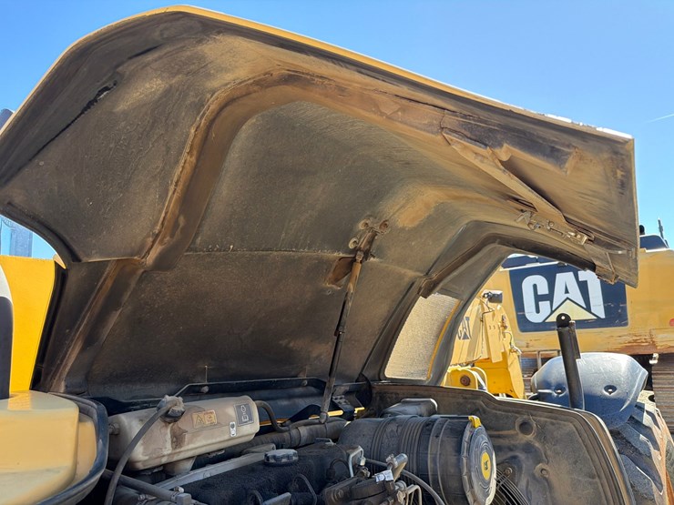 caterpillar-th360b-image-57