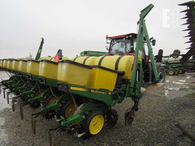 john-deere-7200-image-5