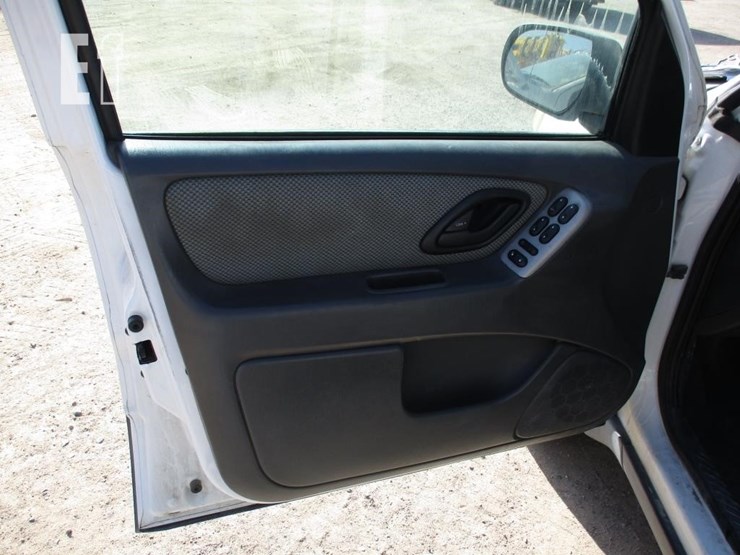 2007-ford-escape-hybrid-image-13